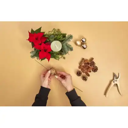 DIY: Floral Cookie Tin Advent Gift