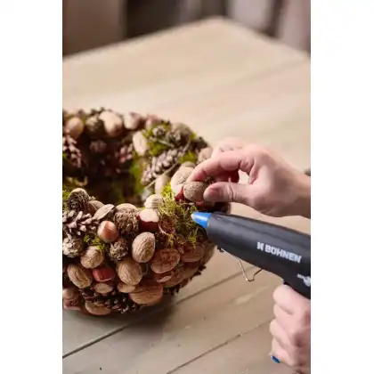 Christmas Craft: Natural Nutshell Decoration