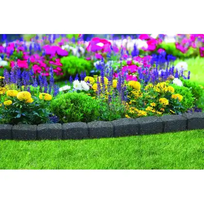 Flexible Recycled Rubber Garden Borders by Primeur