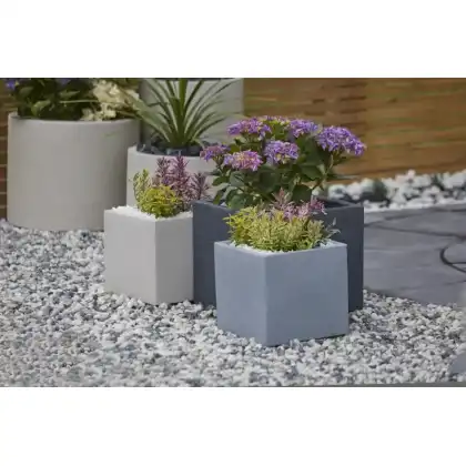 Sustainable Apta Lightweight Planters