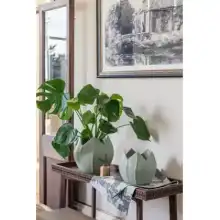 Ivyline 2024 Kew Licensed Planters